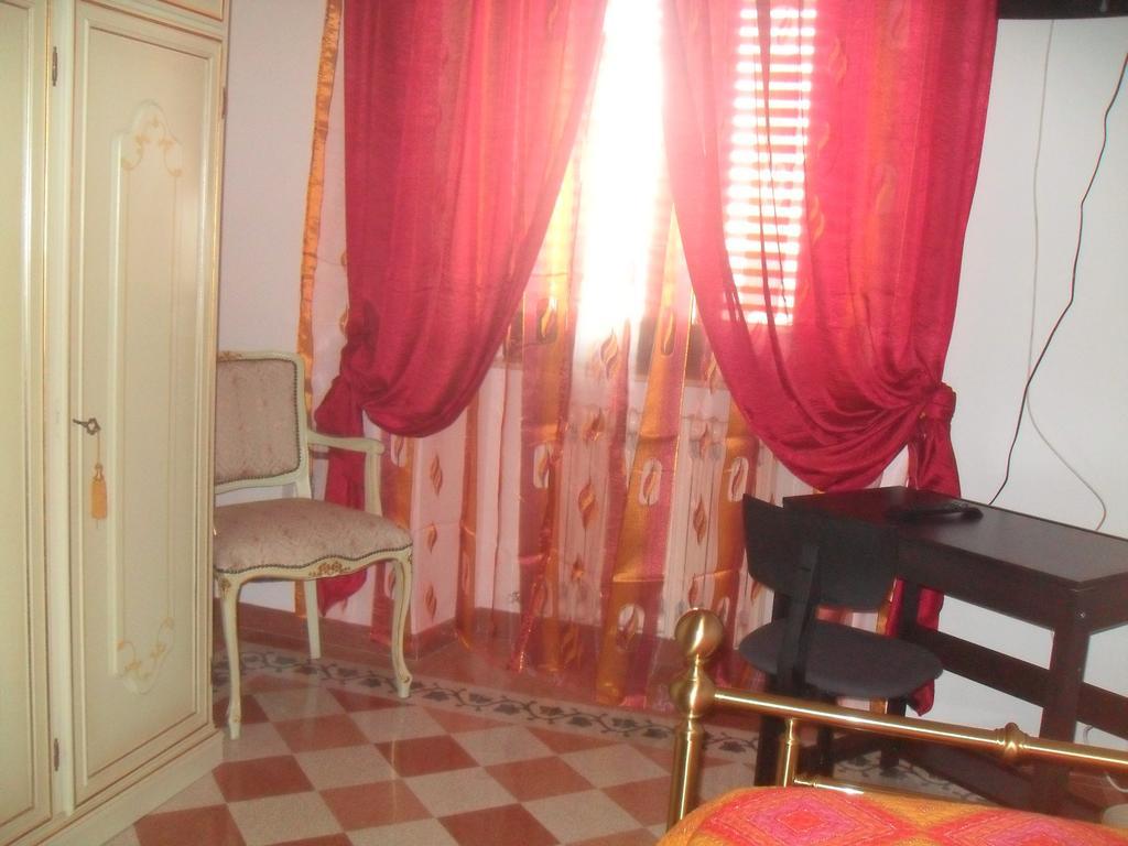Il Covo Dei Piccioni Bed & Breakfast Castelfidardo Room photo